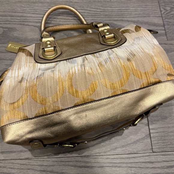 Coach bag - Picture 2 of 6